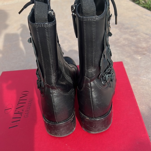 VALENTINO FLOWER COMBAT MOTO BOOTS BLACK 8 - Picture 7 of 14